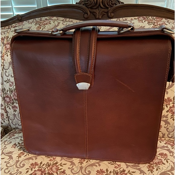 Other - Vintage Leather Briefcase